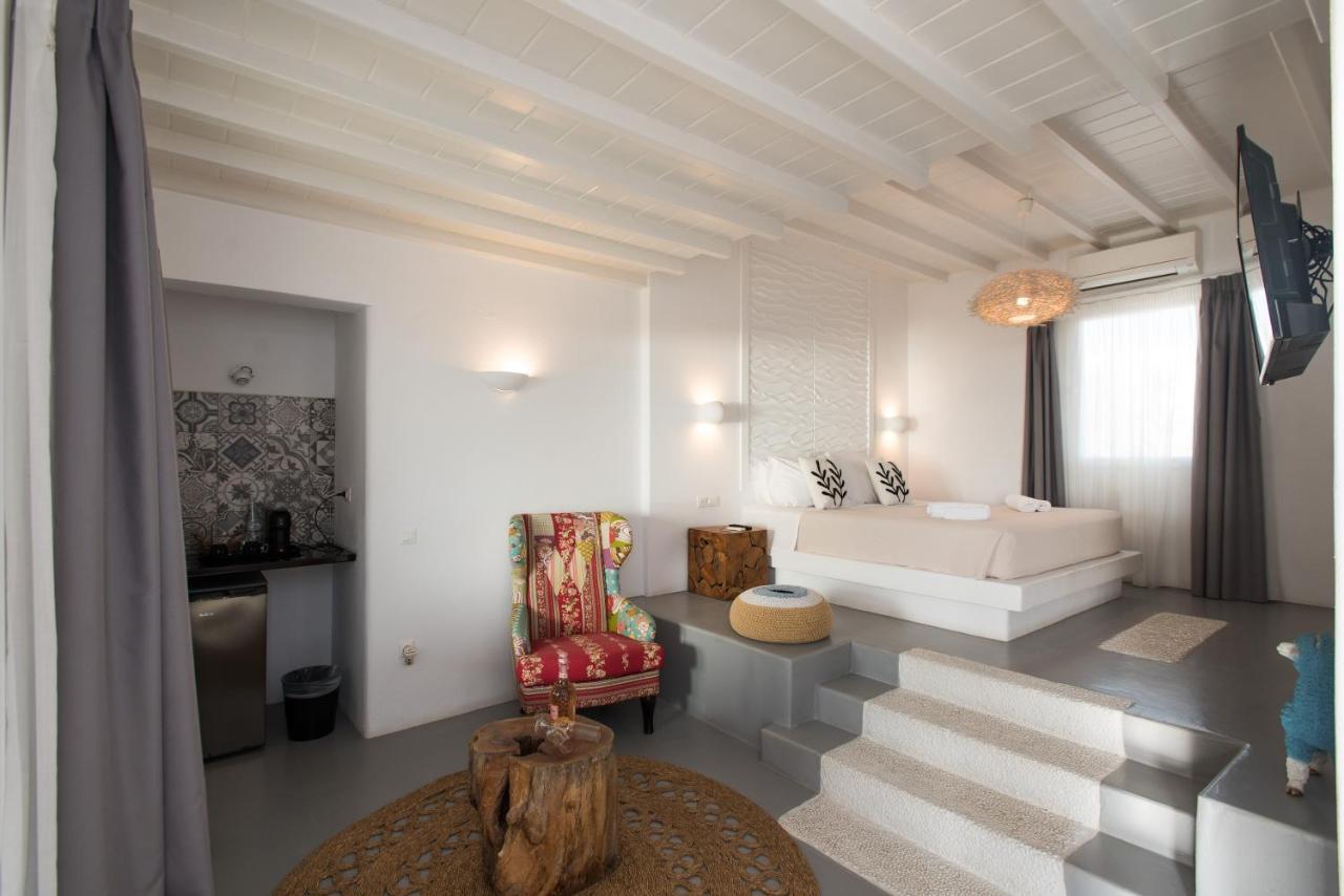 Bellou * Mykonos Town