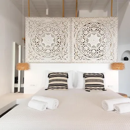 Bellou Suites Mykonos Town Exterior photo