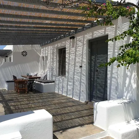 Bellou Suites Mykonos Town Exterior photo